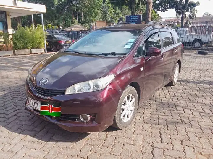TOYOTA WISH 2011
