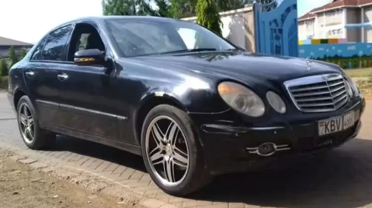 Mercedes-Benz E320
