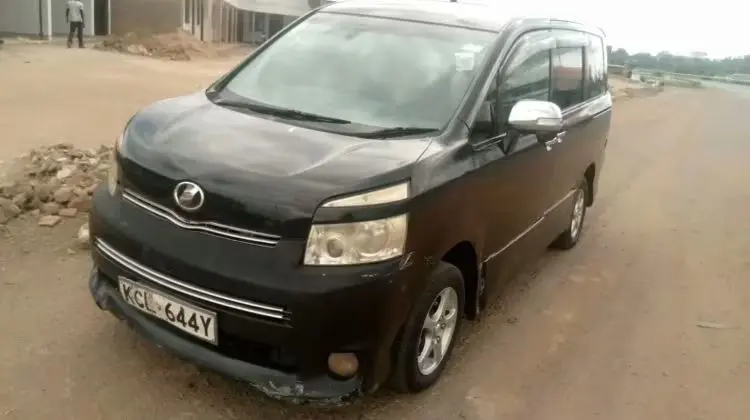 2010 Toyota Voxy
