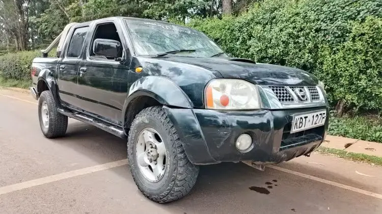 2005 Nissan Navara