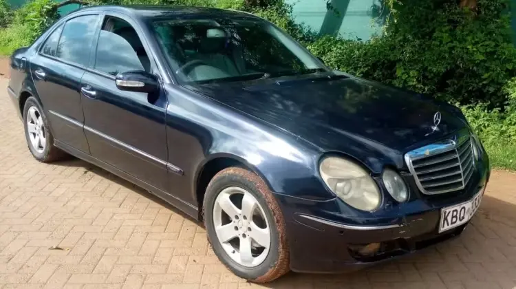 2004 Mercedes-Benz CE 320