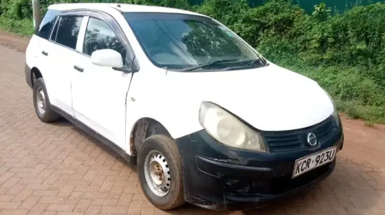 2011 Nissan Advan 