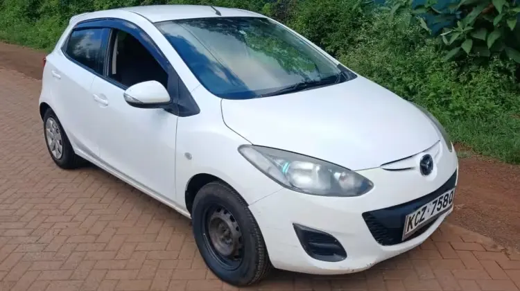 2013 Mazda Demio