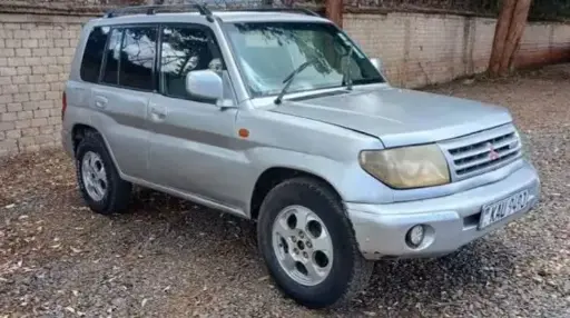 Mitsubishi Pajero IO
