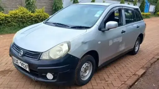 Nissan Advan