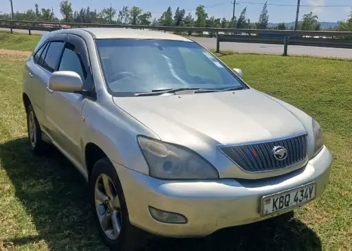 2004 Toyota Harrier 