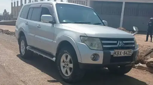 2006 Mitsubishi Pajero